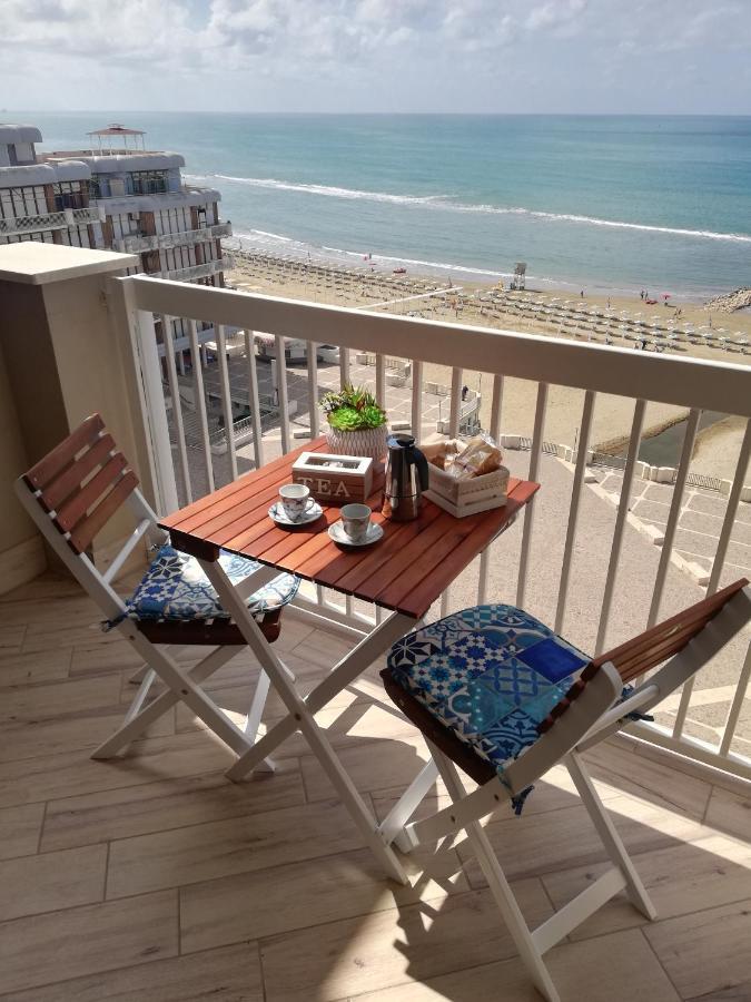 La Terrazza Sul Tirreno Daire Nettuno Dış mekan fotoğraf